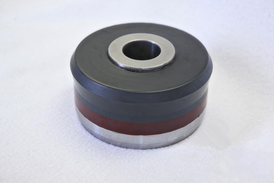 Fabrication de pistons de pompe à boue avec du caoutchouc NBR pour une performance durable dans l'industrie pétrolière et gazière